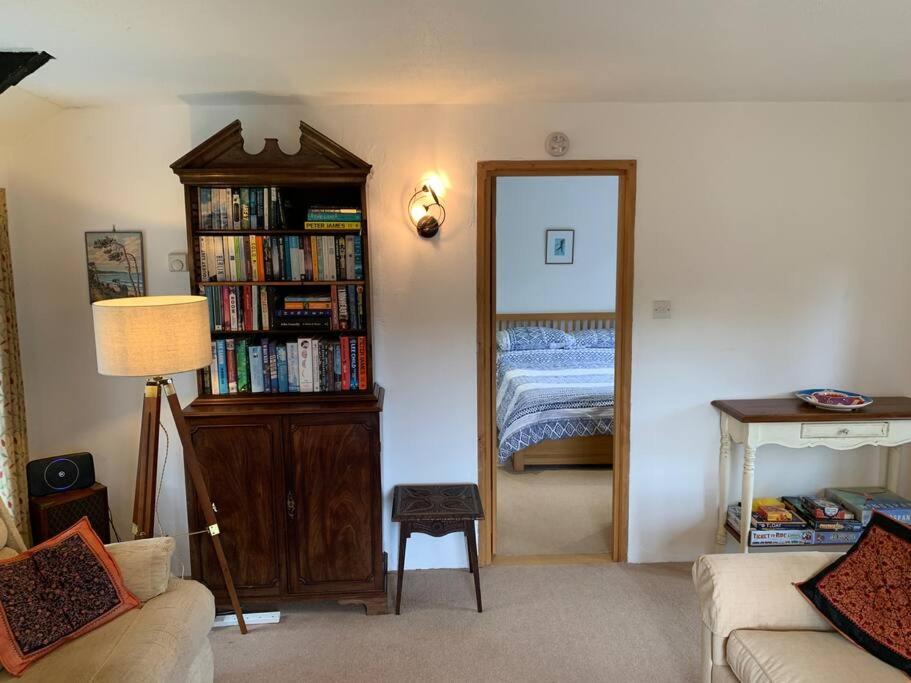Chough Cottage Хелстън Екстериор снимка